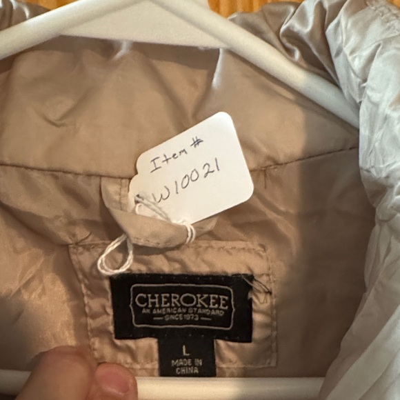 Cherokee Women's Silver Puffer Jacket - Picture 2 of 4